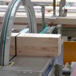 ROM-RI  Wood, Plastic and Aluminum Extrusion Bundling